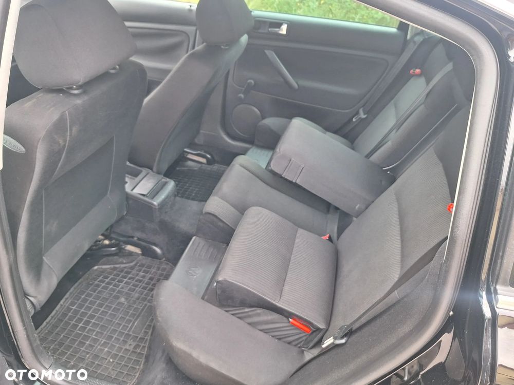 Volkswagen Passat 1.9 TDI Family - 5