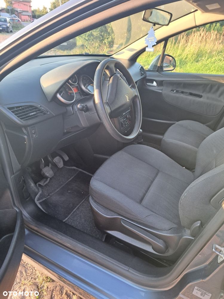 Peugeot 207 - 5