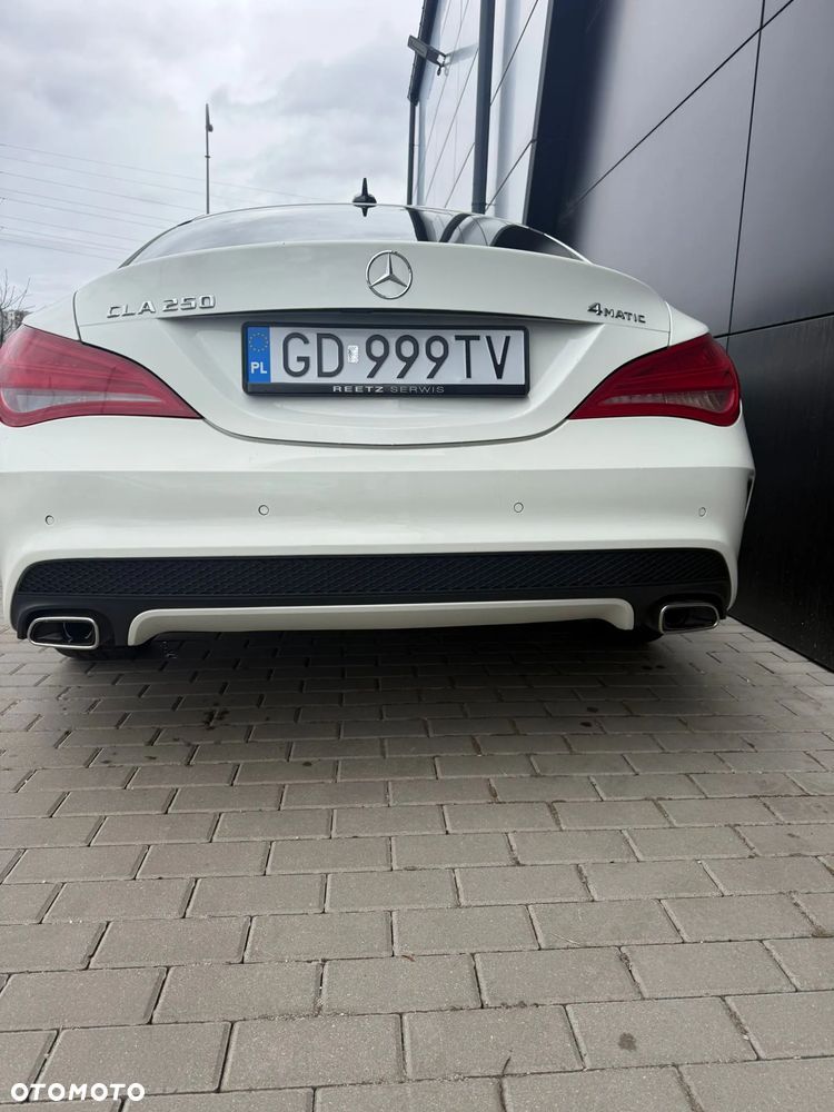 Mercedes-Benz CLA 250 4-Matic AMG Line - 4
