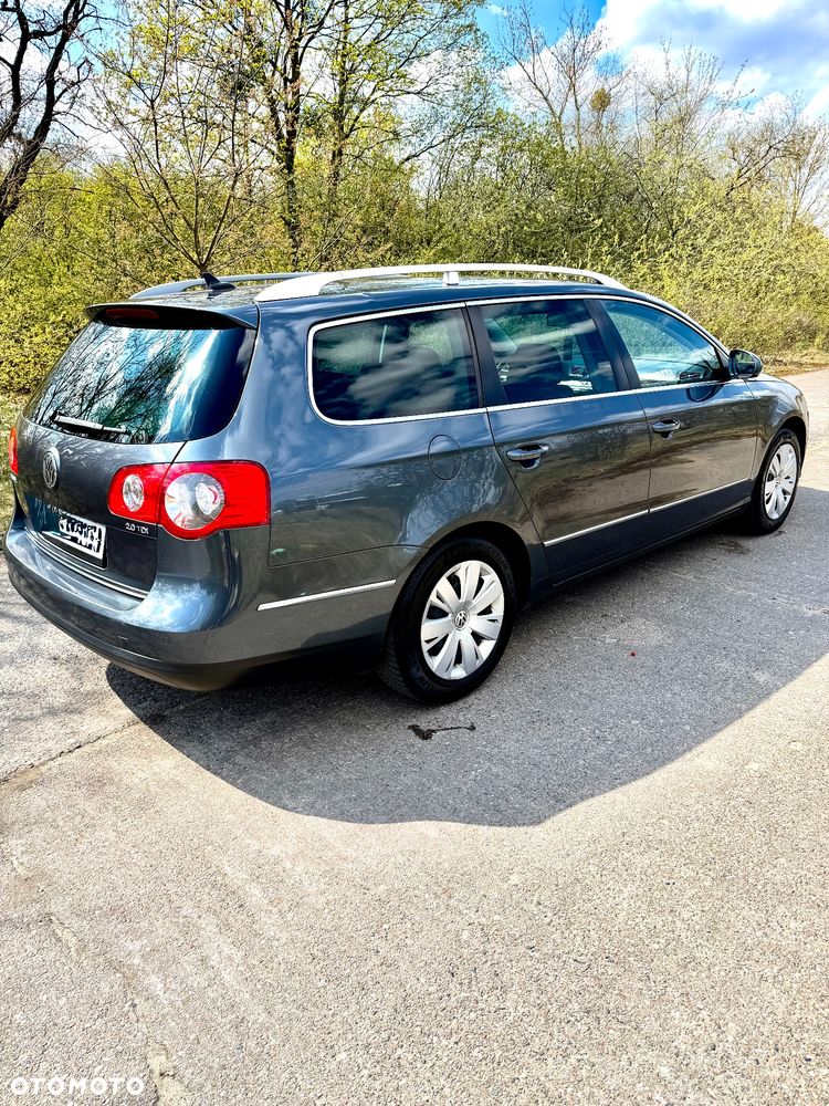 Volkswagen Passat 2.0 TDI Highline - 5