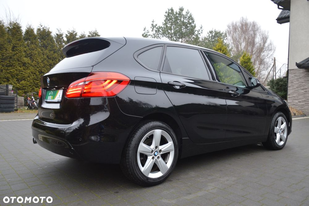 BMW Seria 2 216d Advantage - 11