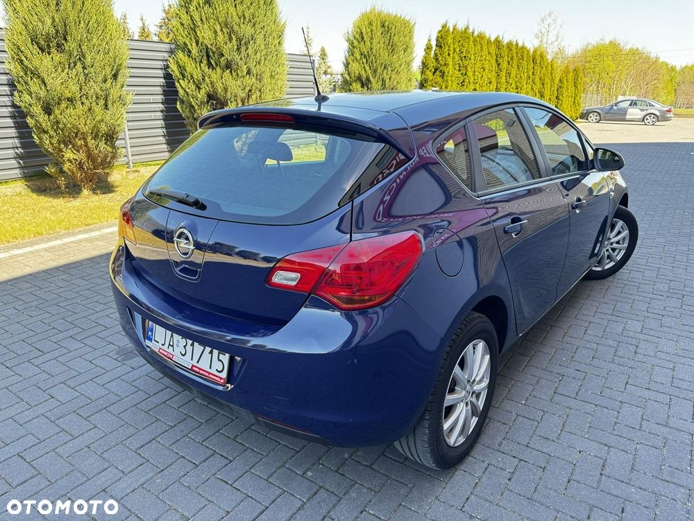 Opel Astra 1.4 Selection - 2