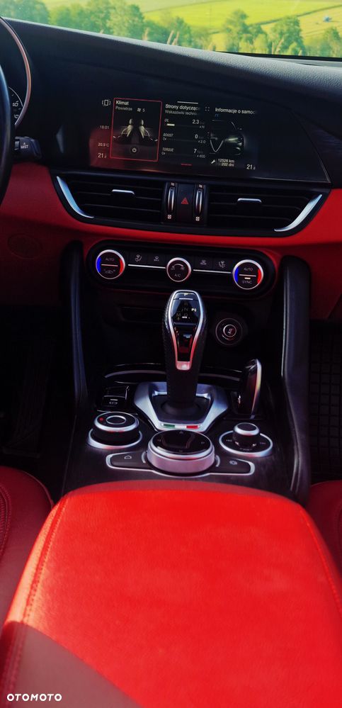 Alfa Romeo Giulia - 26