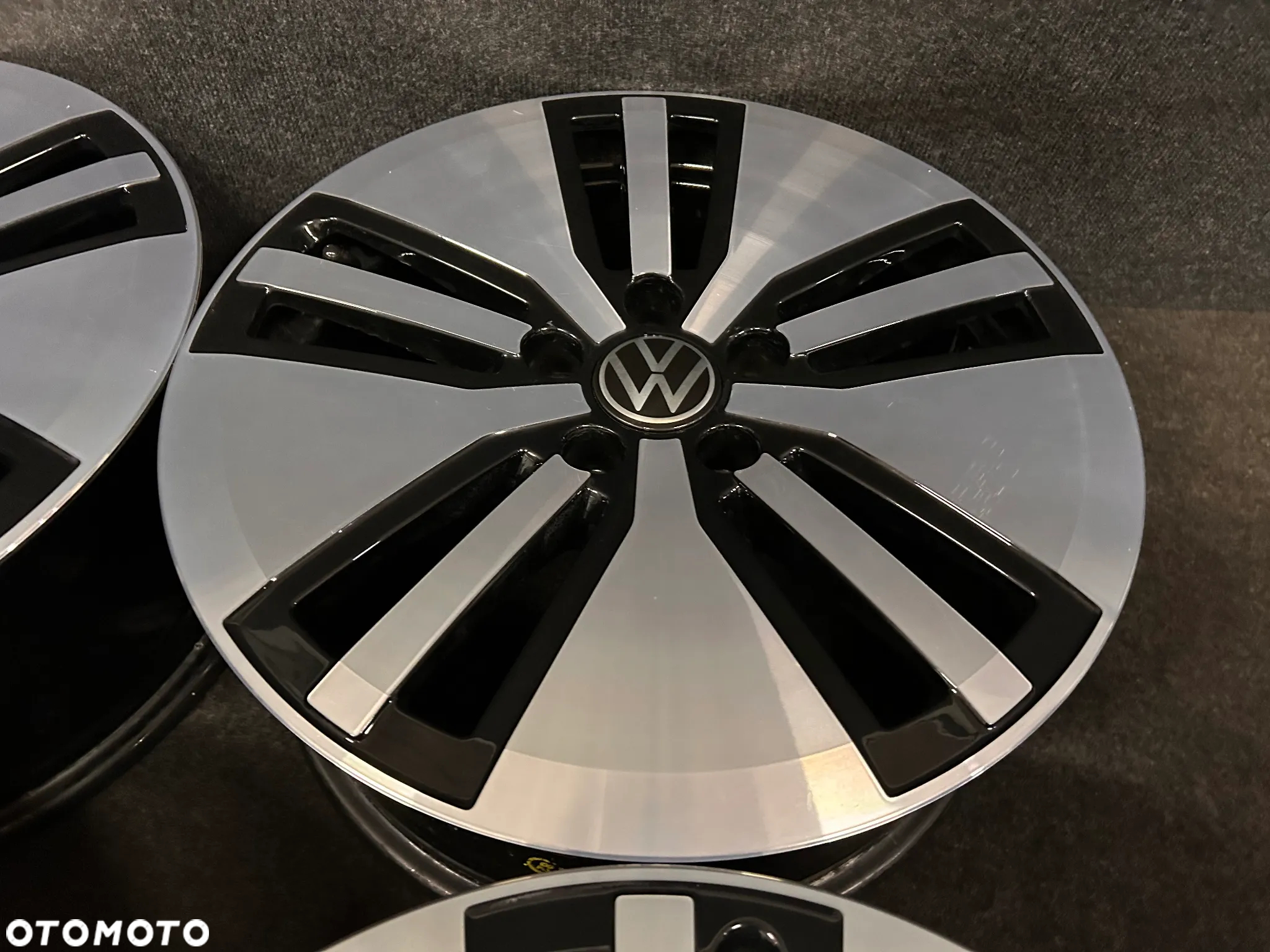Alufelgi VW Passat B8 GTE, B7, Tiguan, Sharan, T-Roc 17 cali 5x112 4szt. ładne! - 9