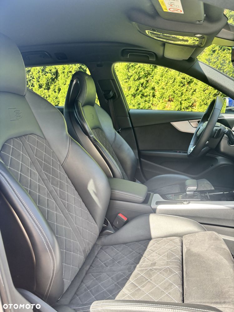 Audi A4 Avant - 6