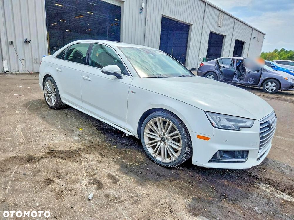 Audi A4 Limousine 45 TFSI quattro S tronic design - 5