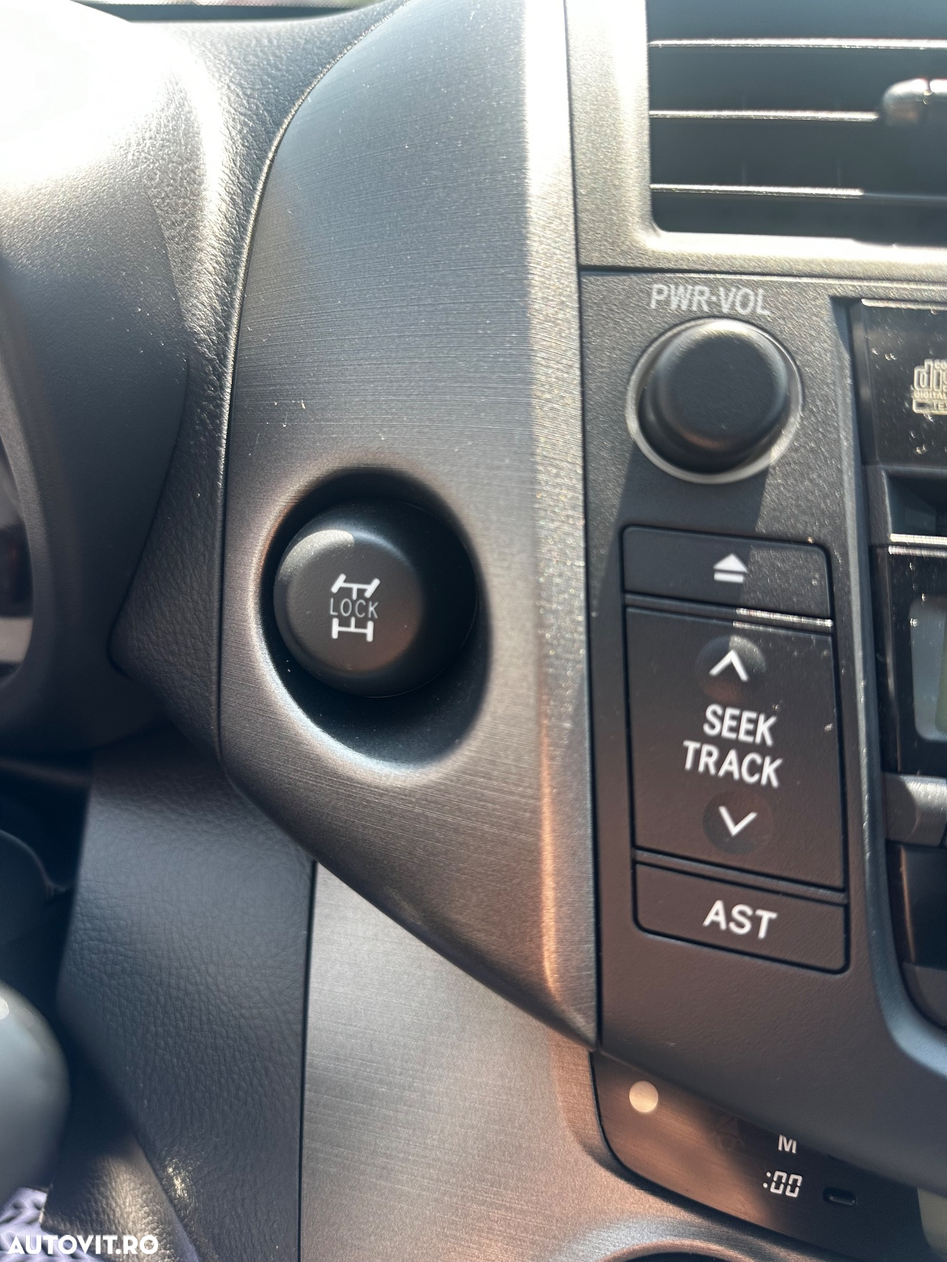 Toyota RAV4 - 25