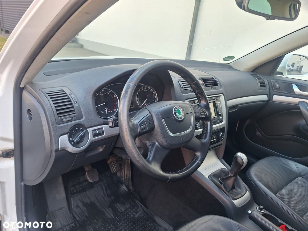 Skoda Octavia 1.8 TSI IMPULS EDITION 4x4 - 20