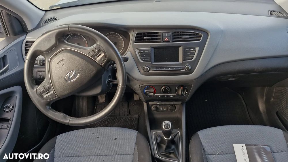 Dezmembram Hyundai I20 an 2019 motor 1.2 benzina cod G4LA-6 cutie manuala cod 5TE9 - 3