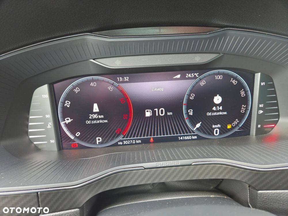 Skoda Superb 2.0 TDI SCR Sportline DSG - 27