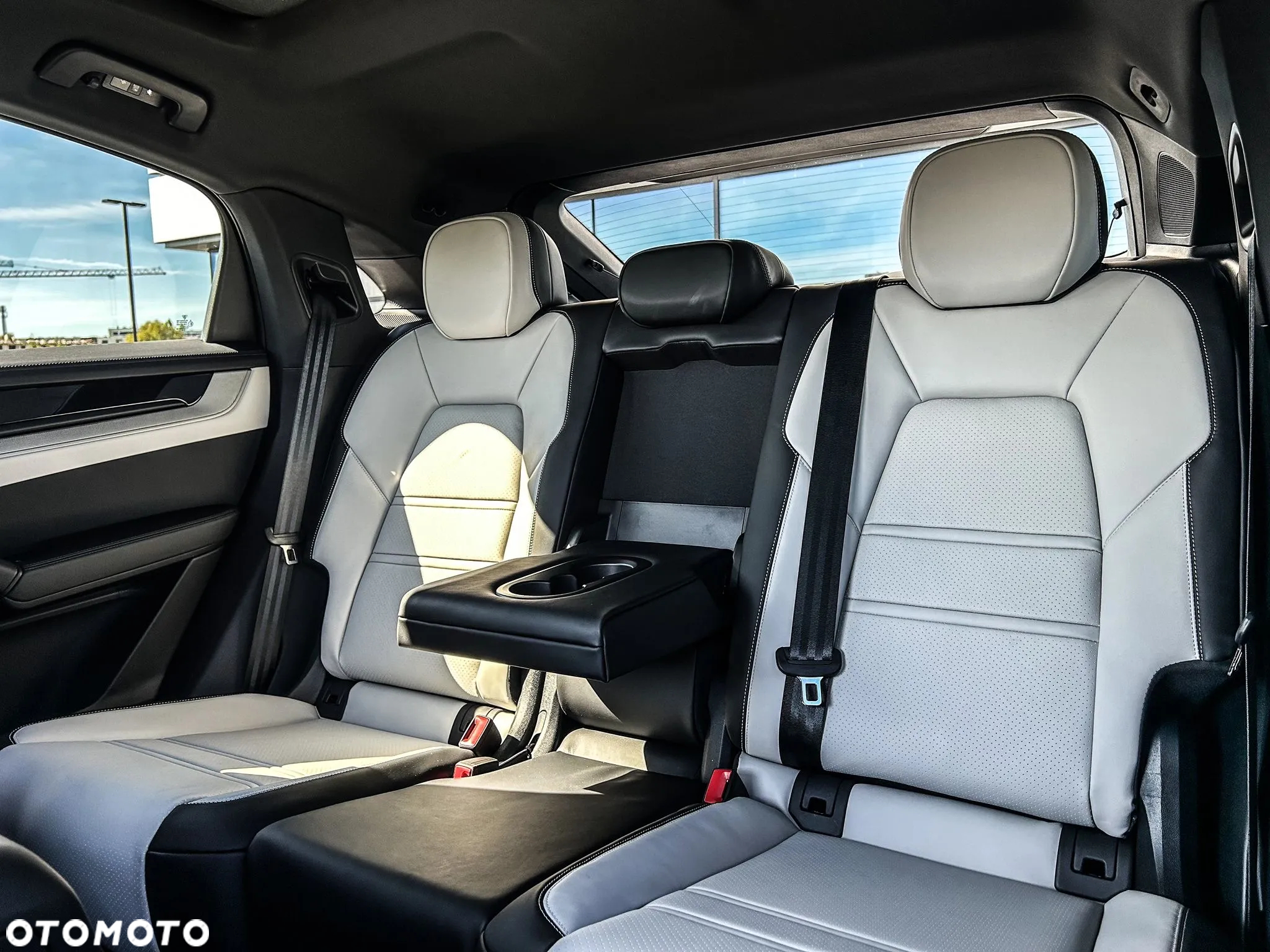 Porsche Cayenne - 14