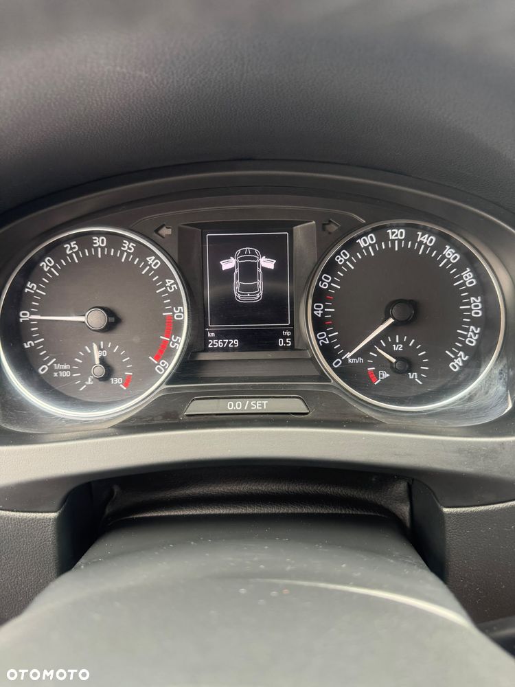Skoda RAPID 1.4 TDI DPF Ambition - 20