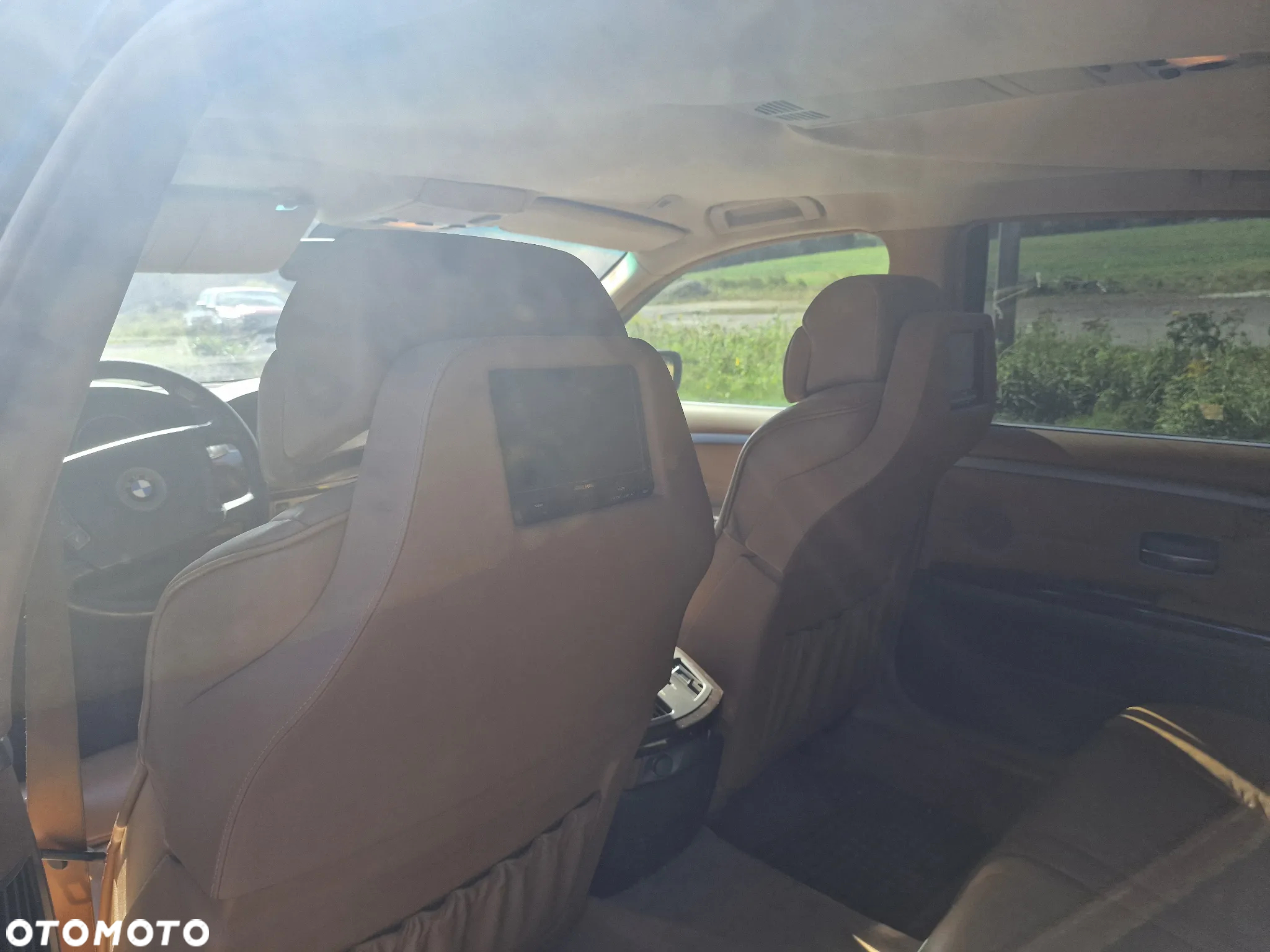 BMW Seria 7 745i L - 8