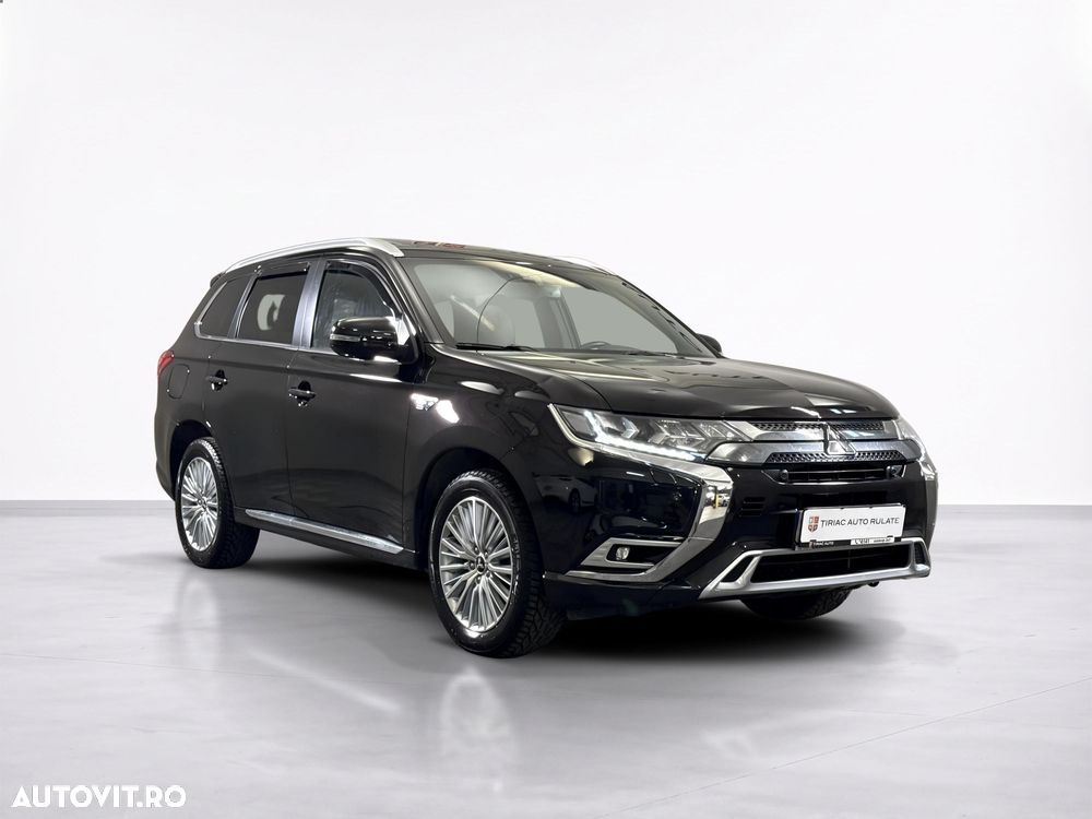 Mitsubishi Outlander - 8
