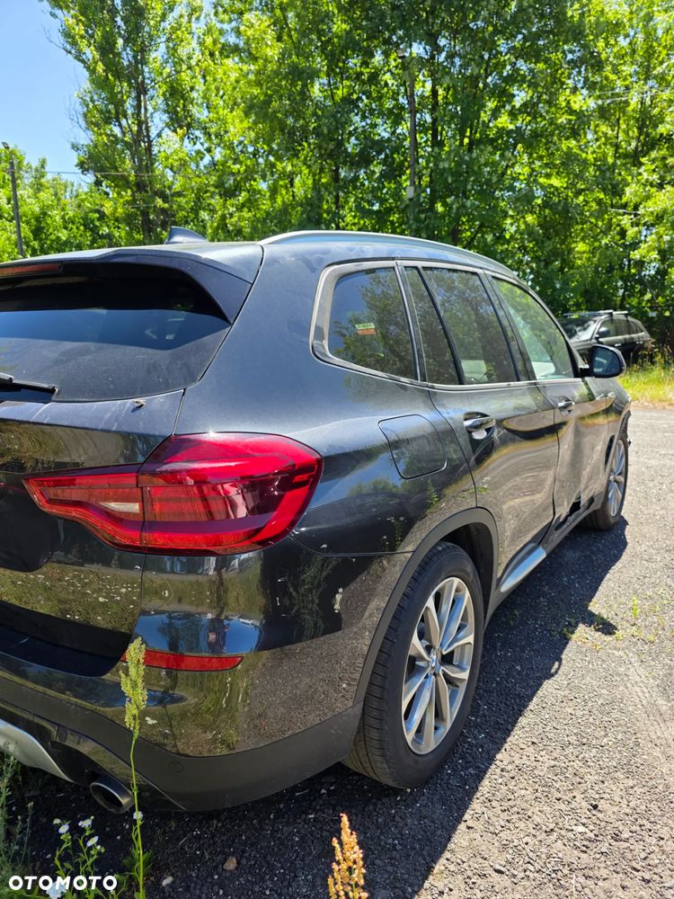 BMW X3 xDrive30i xLine - 6