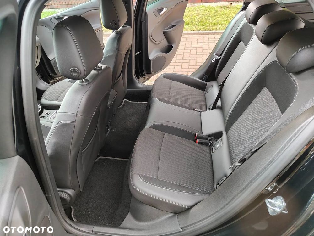 Opel Astra 1.4 Turbo Edition - 16