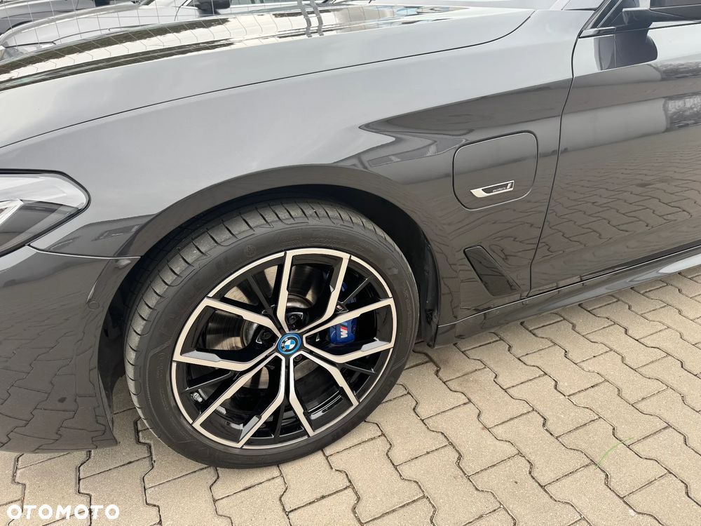 BMW Seria 5 ver-530e-xdrive-m-sport-sport - 15