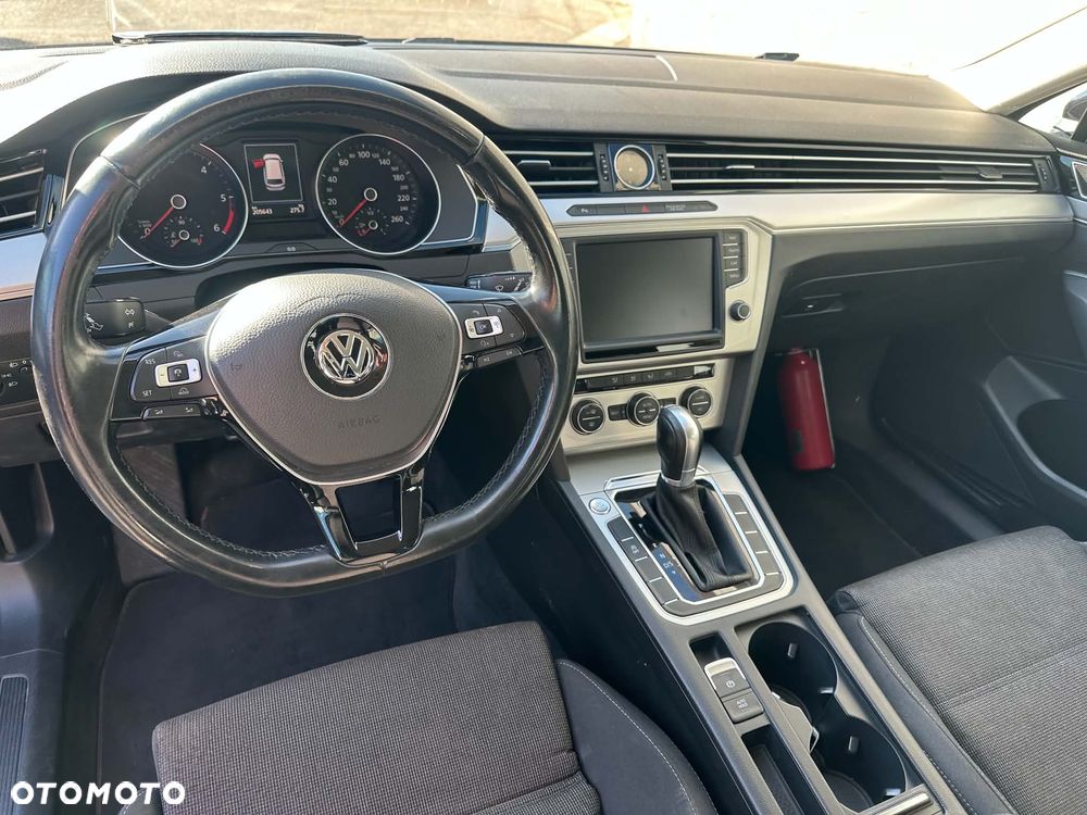 Volkswagen Passat 1.6 TDI (BlueMotion Technology) DSG Comfortline - 15