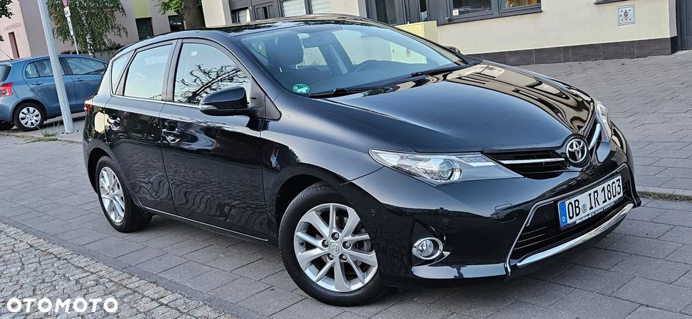 Toyota Auris 1.33 Dual-VVT-i START Edition - 2