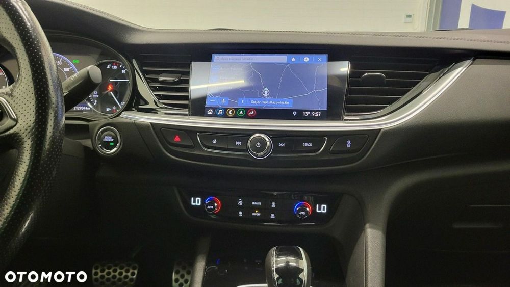 Opel Insignia - 17