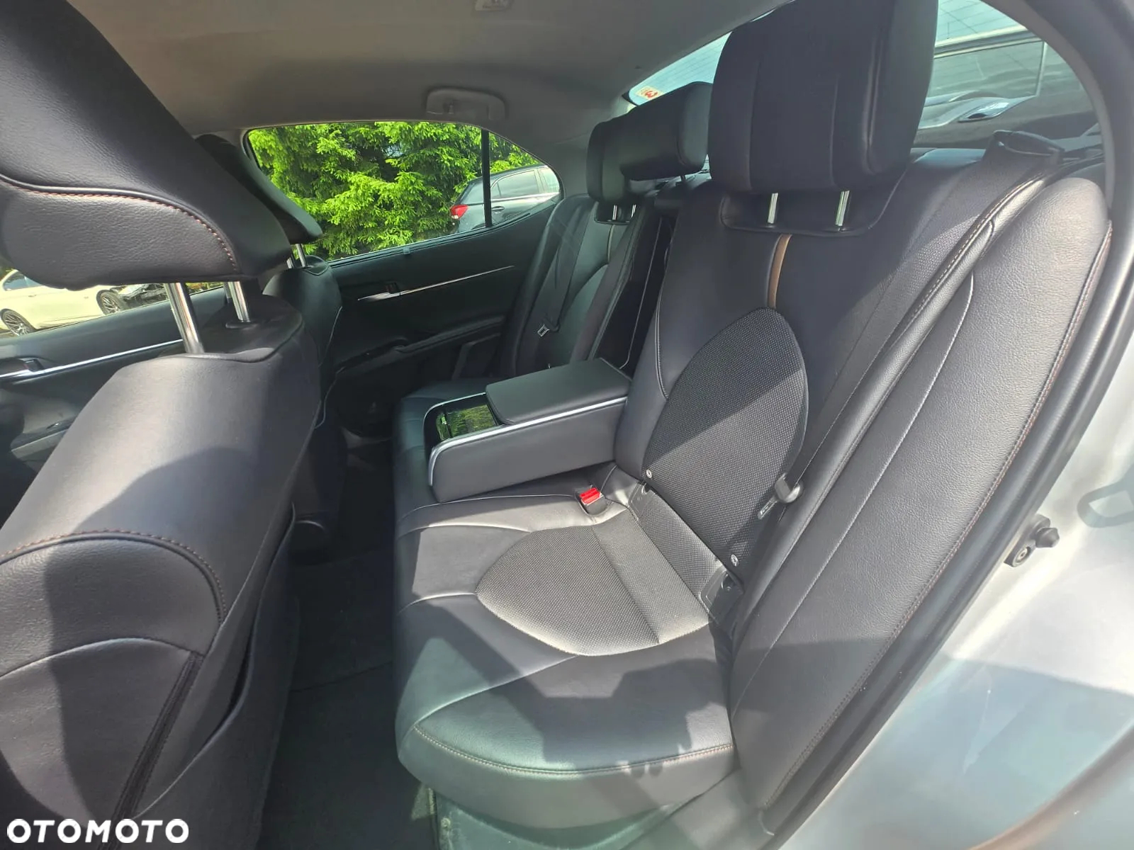 Toyota Camry 2.5 Hybrid Dynamic Force Executive e-CVT - 8