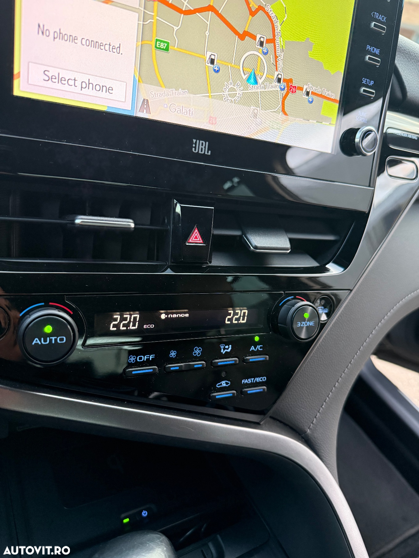 Toyota Camry 2.5 Hybrid Exclusive - 28