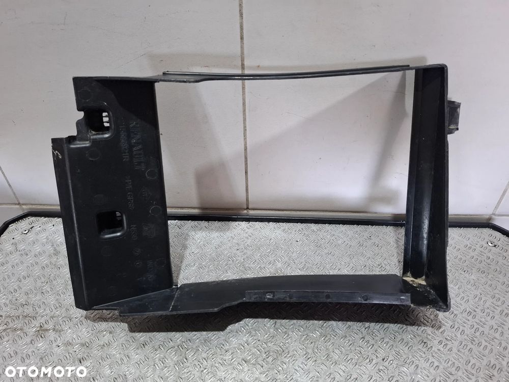 Wlot powietrza kierownica Dacia Duster II nr 215586921R - 3