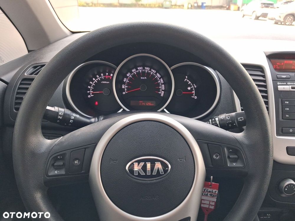 Kia Venga 1.4 Business Line - 17