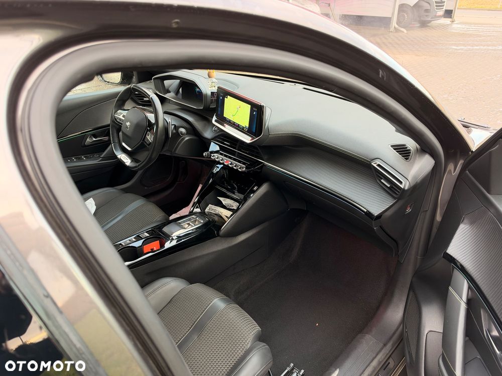 Peugeot 208 1.2 PureTech GT S&S EAT8 - 6