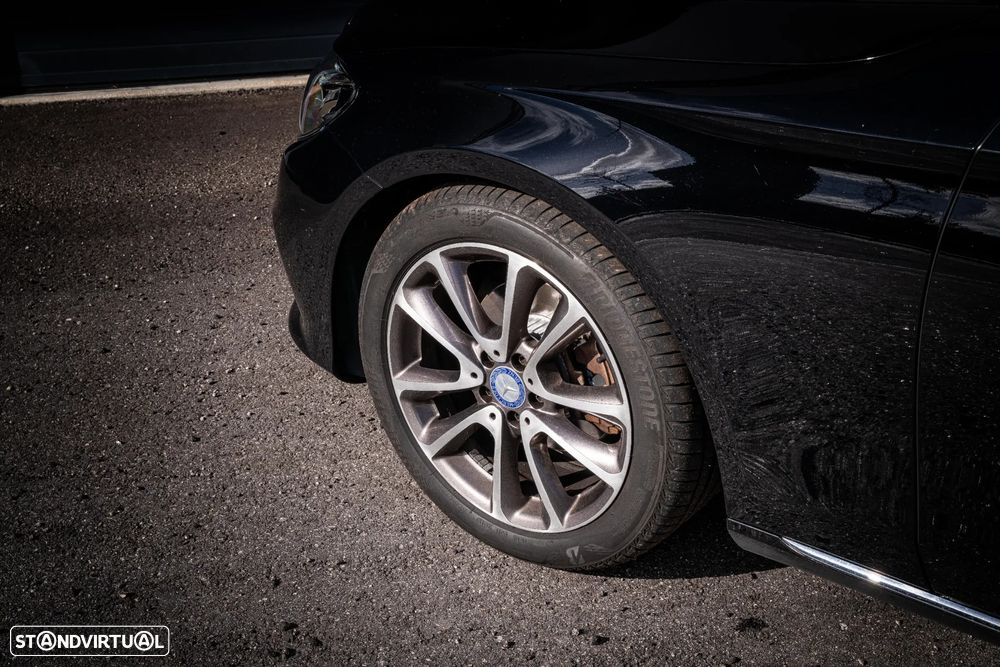 Mercedes-Benz E 220 d 9G-TRONIC - 13