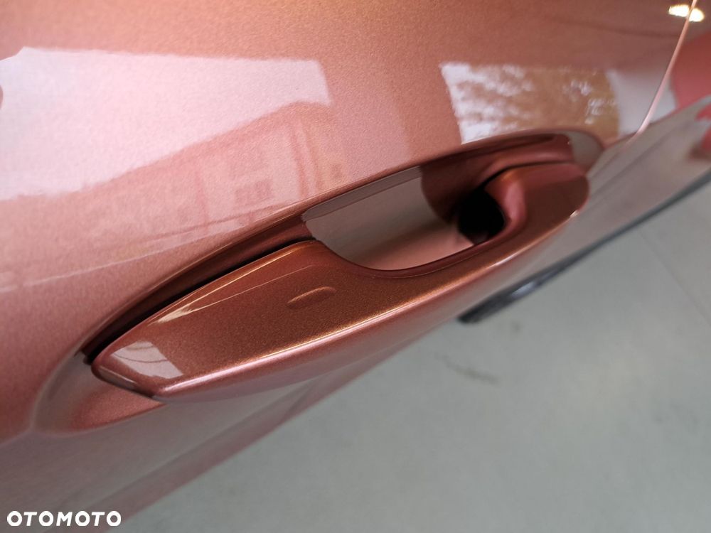 Lexus UX 300h Business - 27