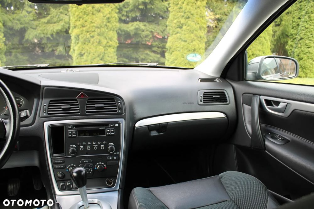 Volvo S60 2.4 Comfort - 12