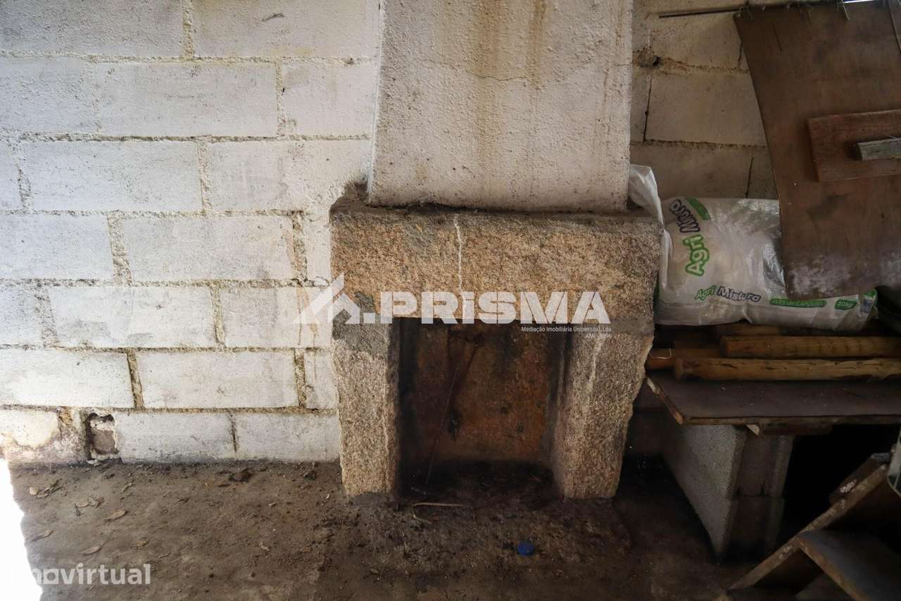 Quintinha para venda em Louriçal do Campo - Grande imagem: 5/49