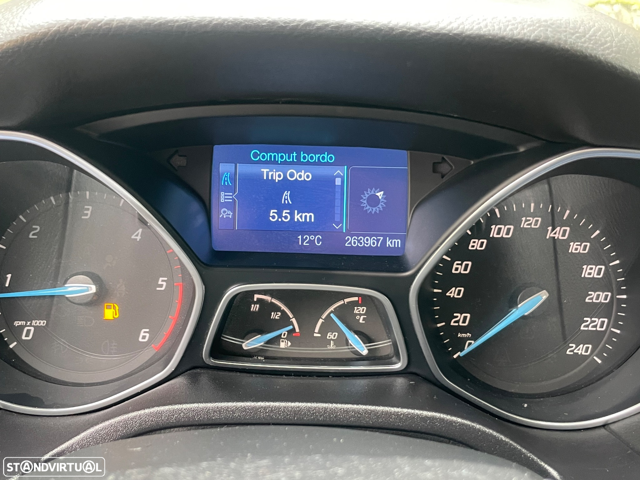 Ford Focus SW 1.6 TDCi DPF Titanium - 15