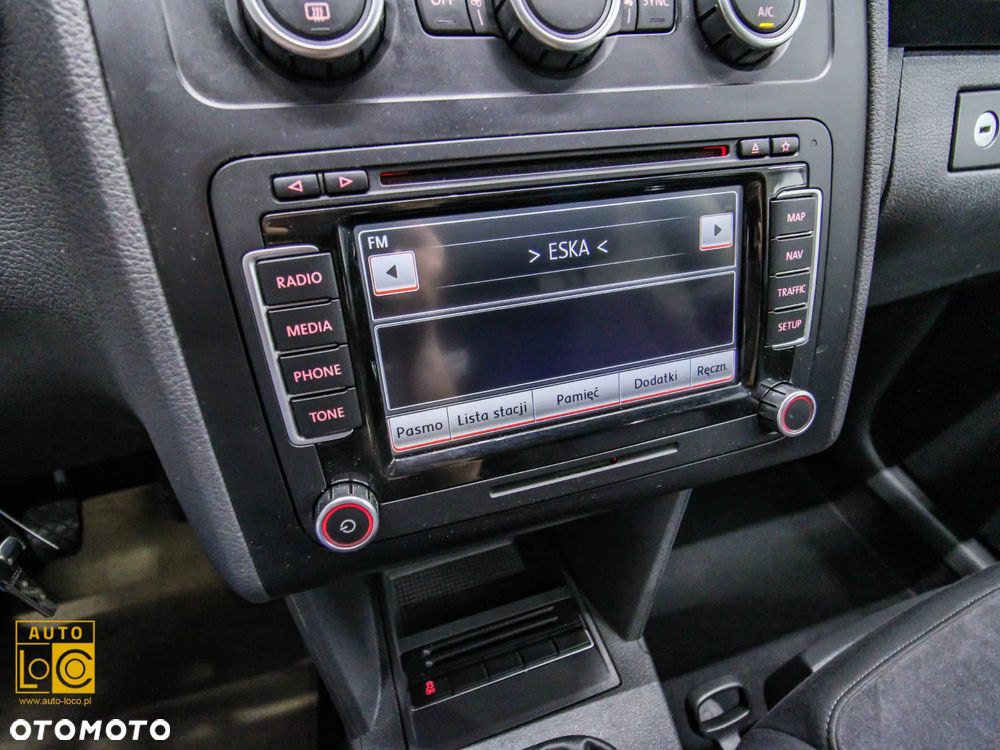 Volkswagen Touran 2.0 TDI Highline - 21