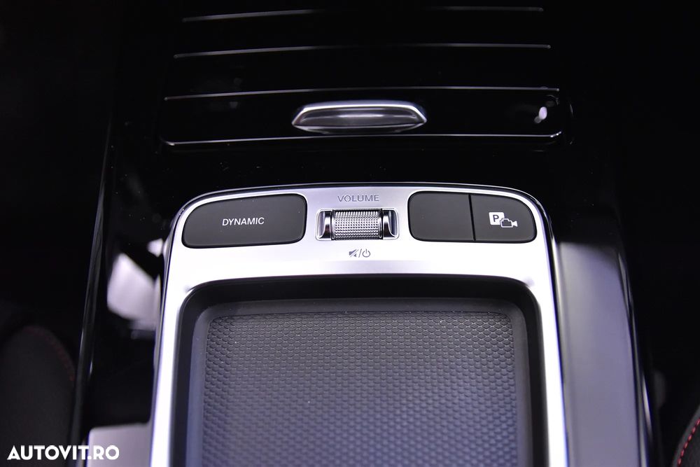 Mercedes-Benz CLA 250 4Matic 7G-DCT AMG Line - 18