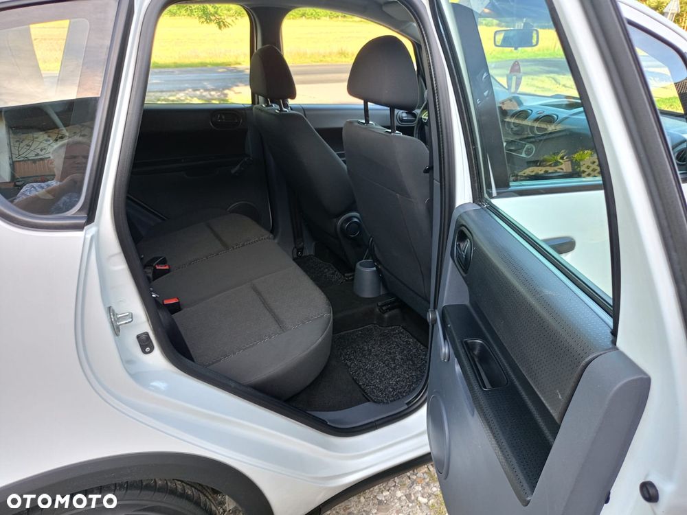 Mitsubishi Colt - 14