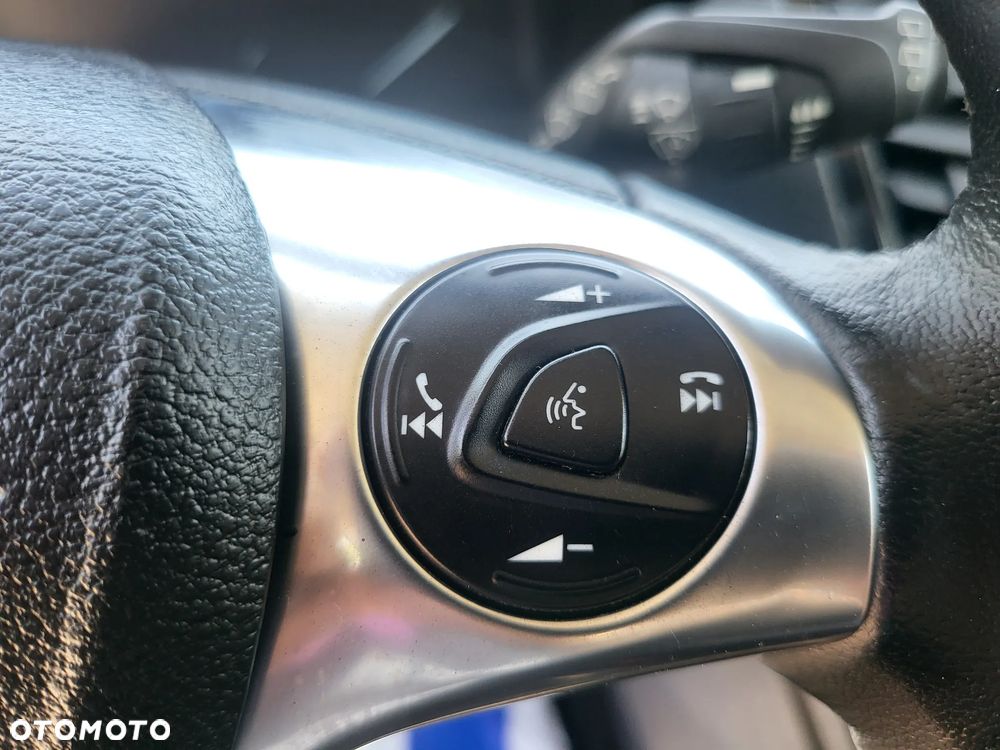 Ford Tourneo Connect Grand - 28