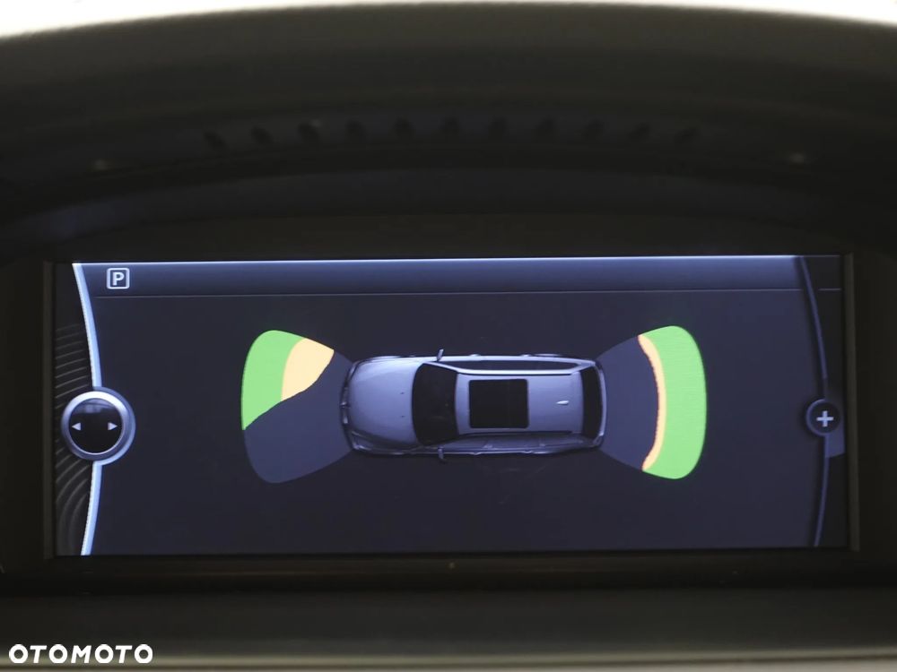 BMW Seria 5 530d - 32