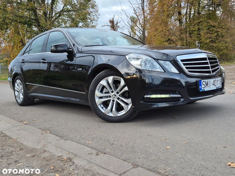 Mercedes-Benz Klasa E 200 CDI DPF BlueEFFICIENCY 7G-TRONIC Avantgarde - 26