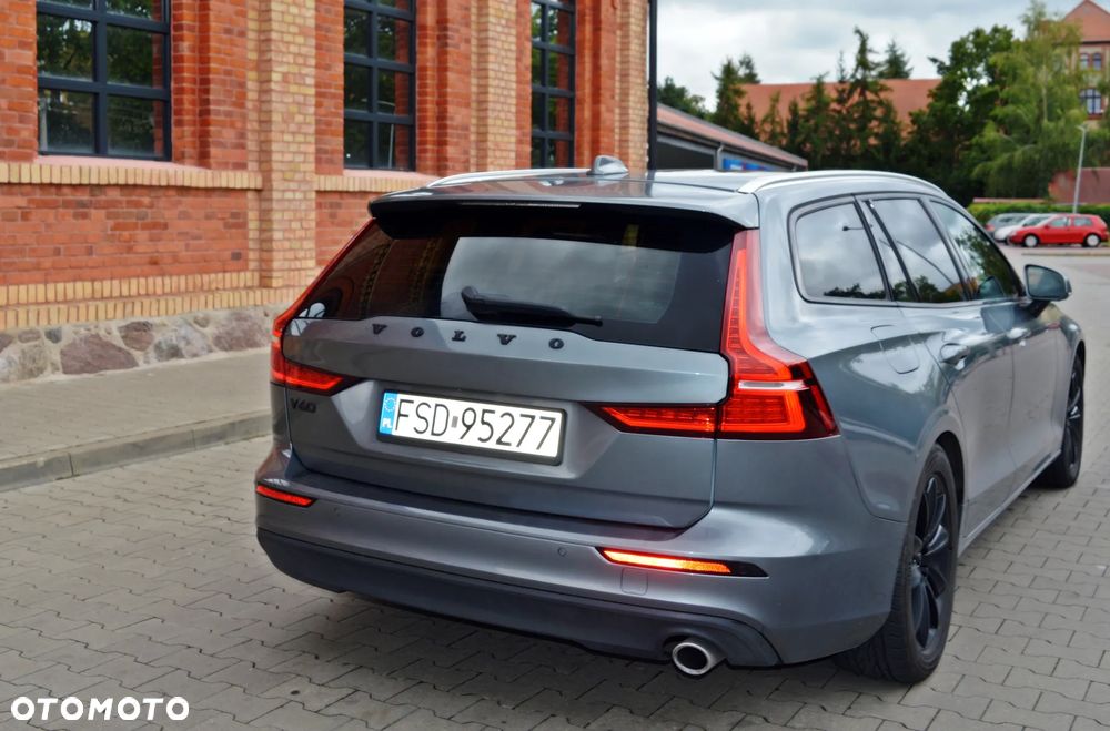 Volvo V60 D3 Momentum Pro - 11