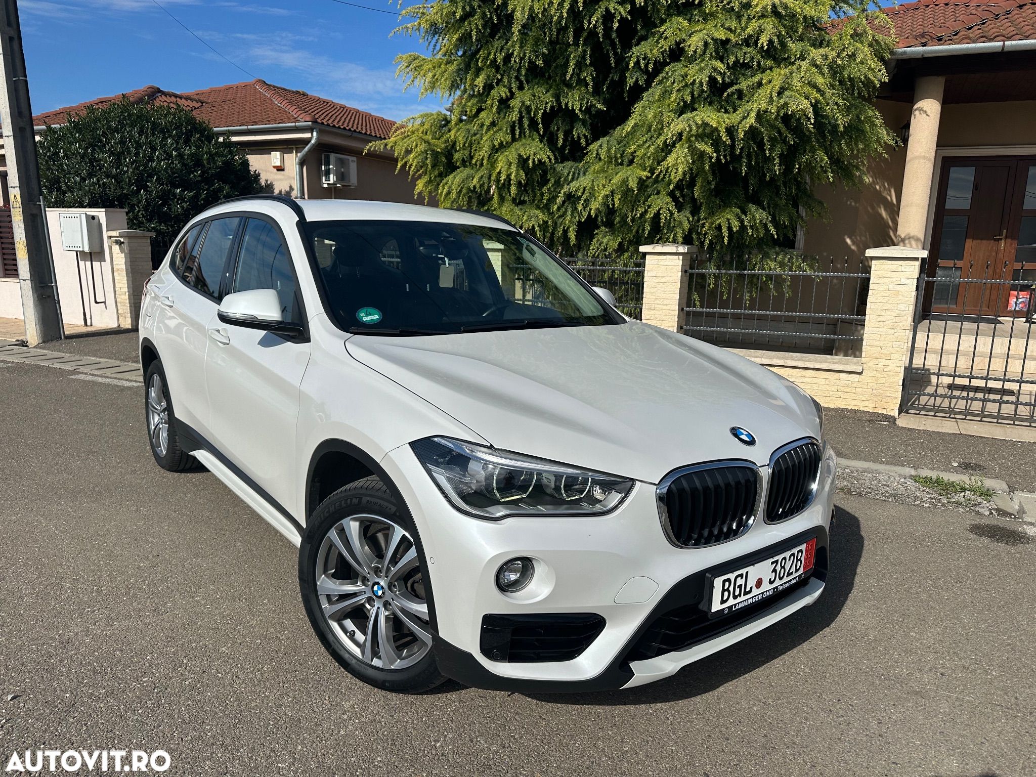 BMW X1 xDrive25d Aut. Sport Line - 1