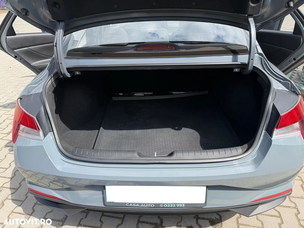 Hyundai Elantra 1.6 l 123 CP 6MT Comfort - 8