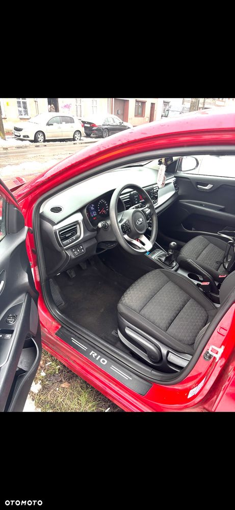 Kia Rio 1.2 M - 11
