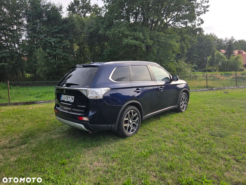 Mitsubishi Outlander 2.2 DID Intense + 4WD - 5