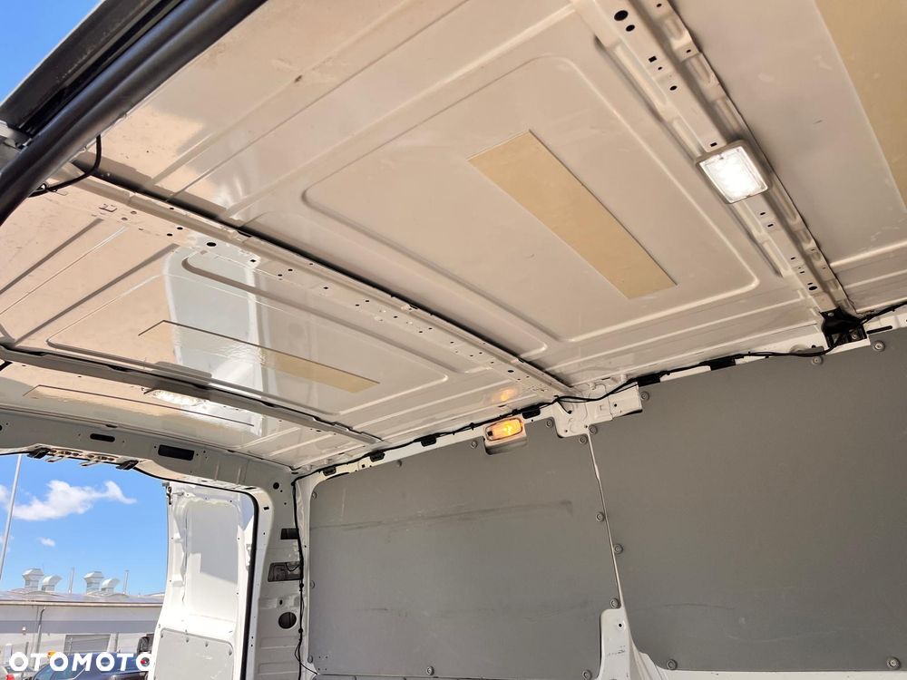 Mercedes-Benz vITO - 9