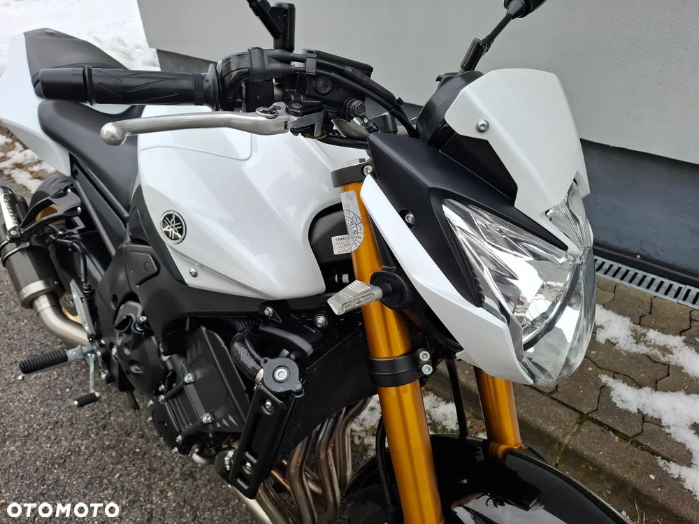 Yamaha FZ8 - 12
