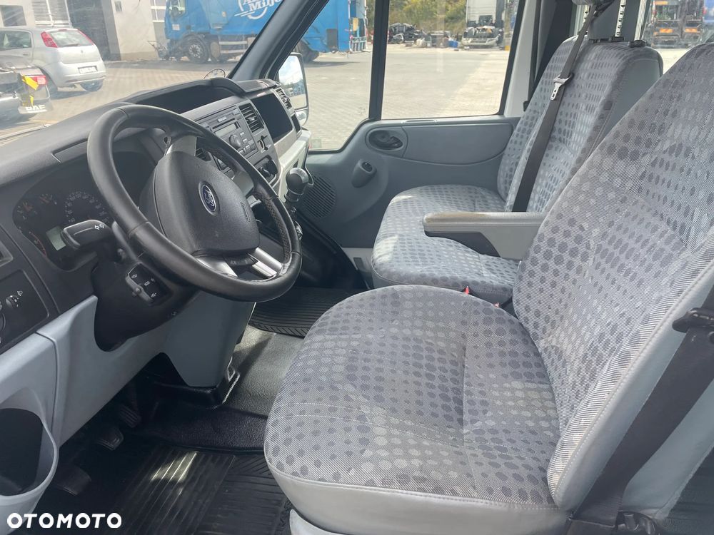Ford TRANZIT DOKA - 9