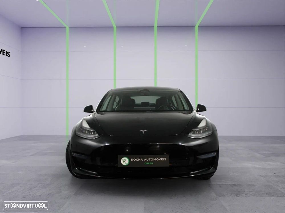 Tesla Model 3 - 3