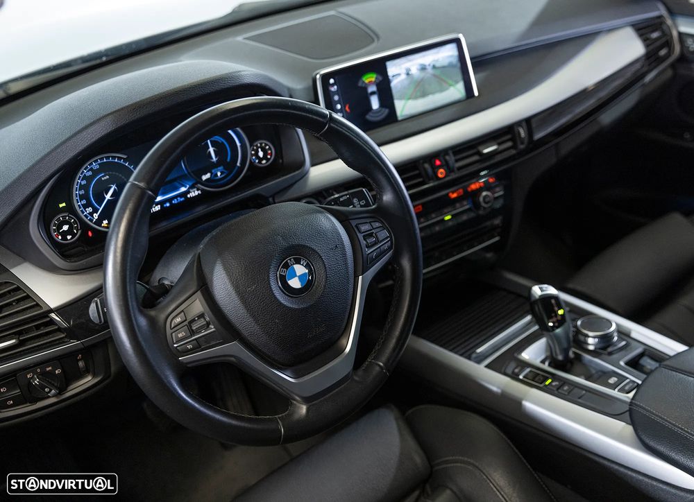 BMW X5 25 d sDrive Comfort 7L - 25